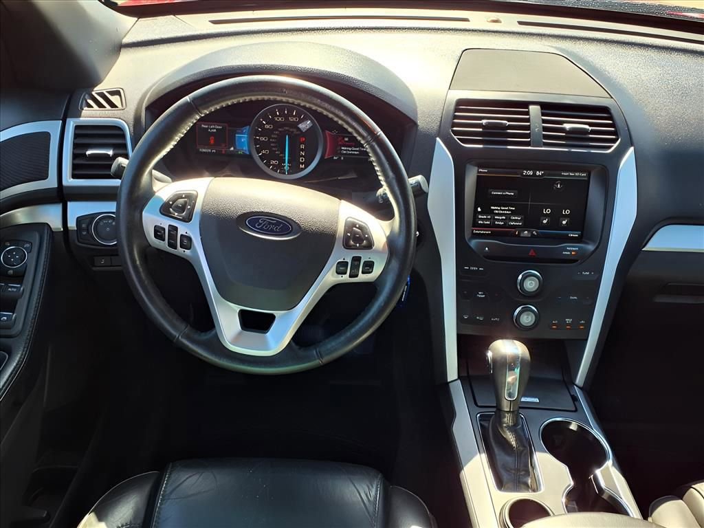 Used 2015 Ford Explorer XLT w/ Equipment Group 202A image 13