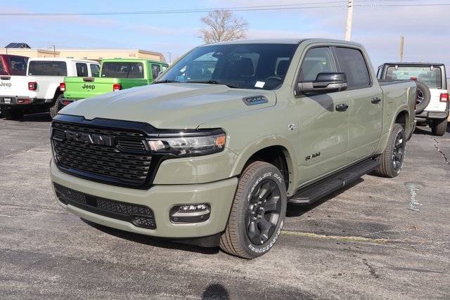 New 2026 RAM 1500 4x4 Crew Cab image 19