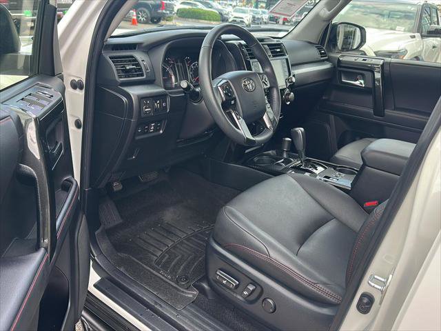 Certified 2020 Toyota 4Runner Venture w/ Moonroof Package AWD/4WD image 9
