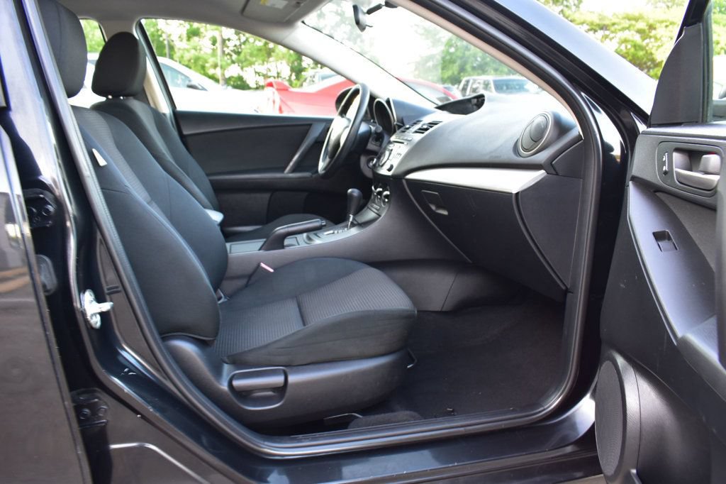 Used 2012 MAZDA MAZDA3 i Sport FWD image 17