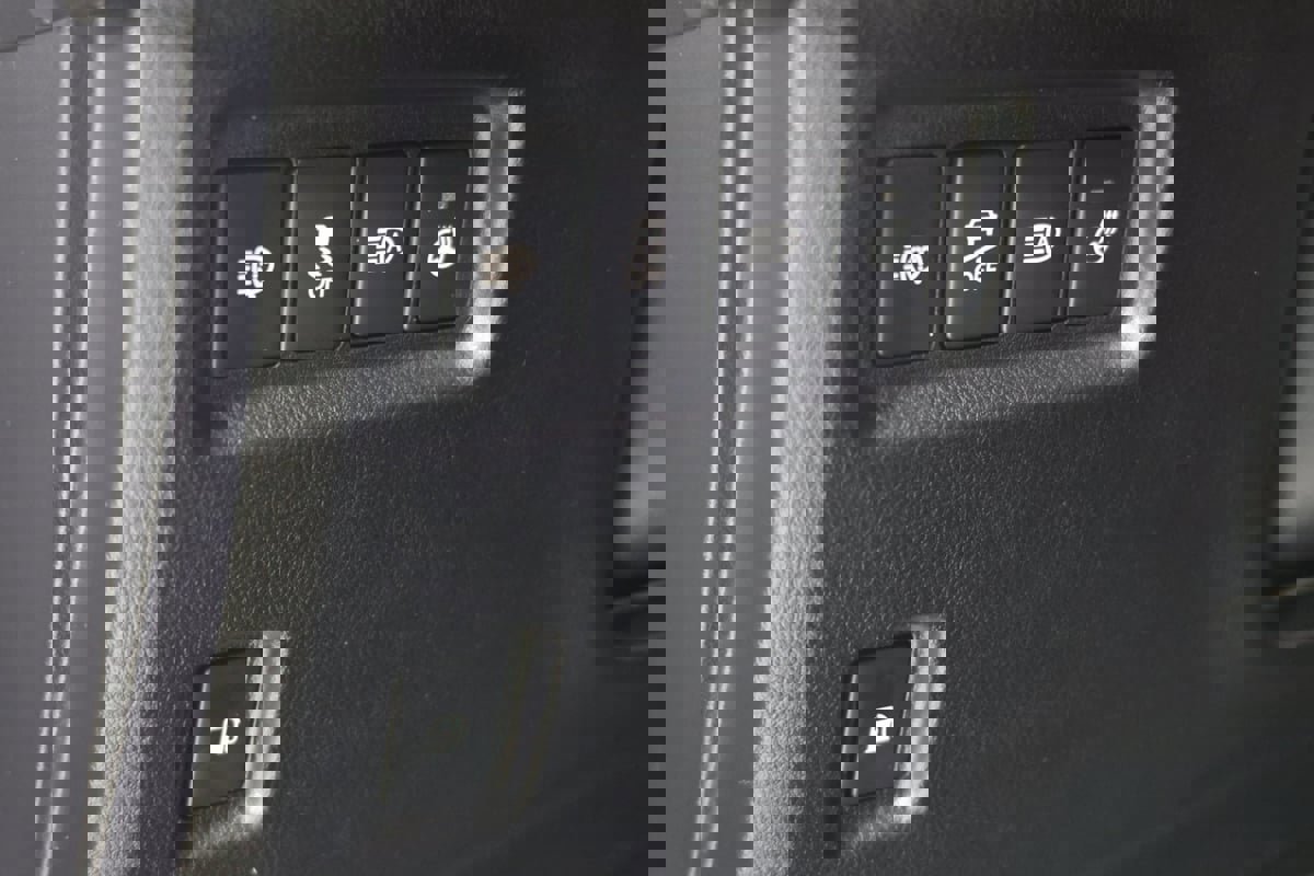 Used 2023 Lexus GX 460 Luxury w/ Sport Design Package image 26