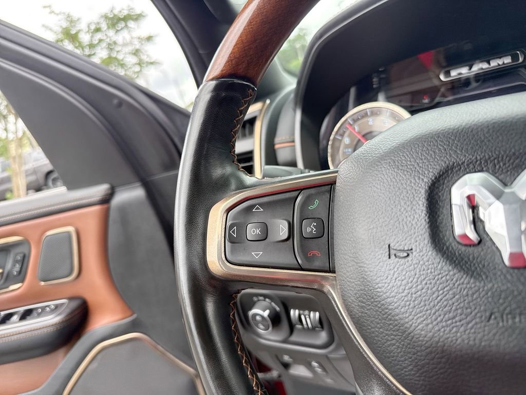 Used 2022 RAM 1500 Limited AWD/4WD image 16