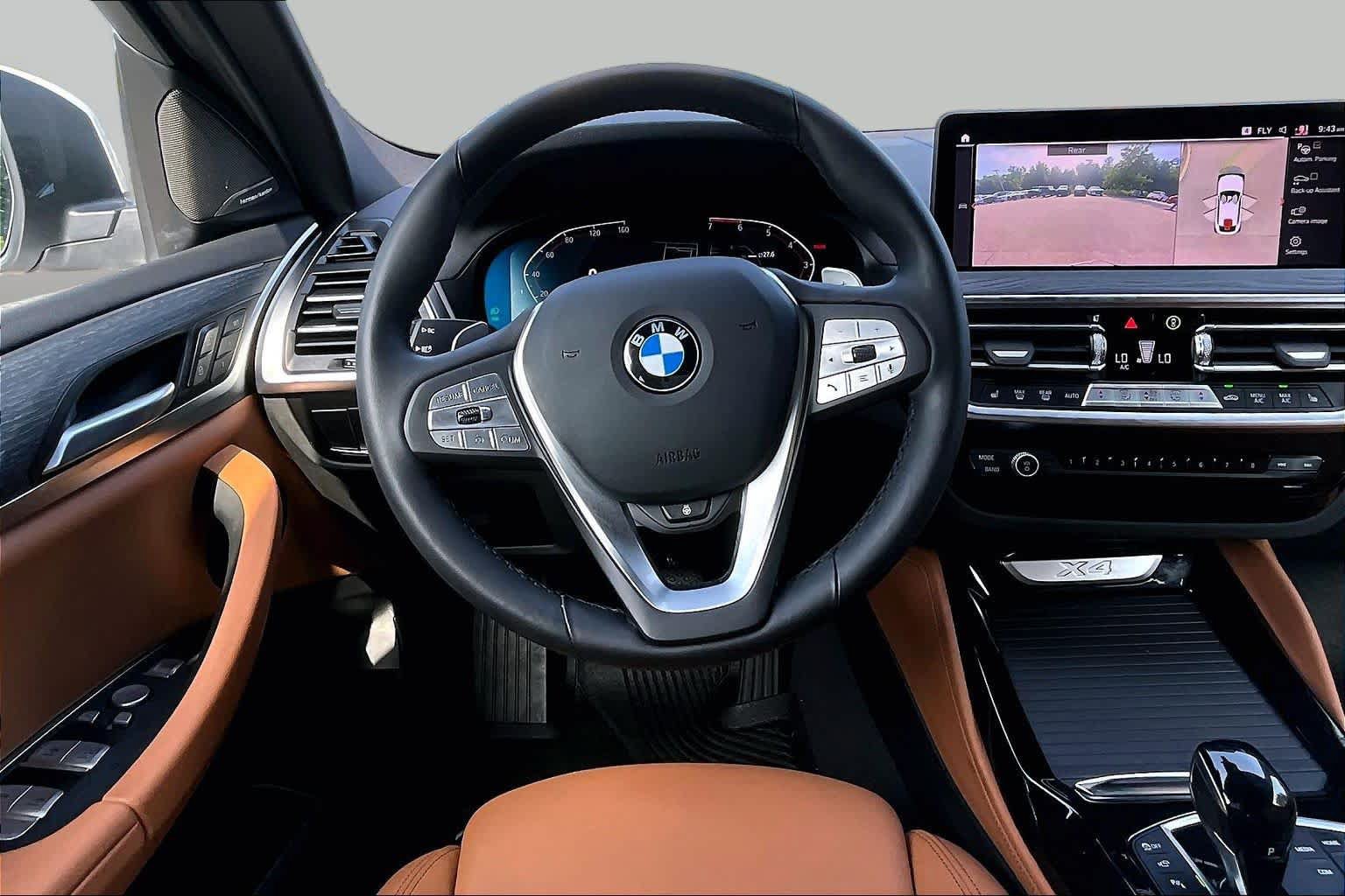 Used 2024 BMW X4 xDrive30i w/ Premium Package AWD/4WD image 5