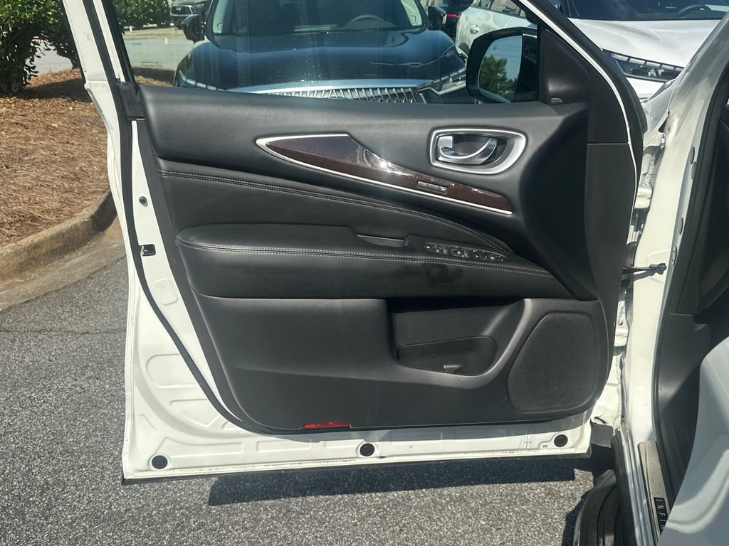 Used 2018 INFINITI QX60 Luxe w/ Deluxe Technology Package AWD/4WD image 10