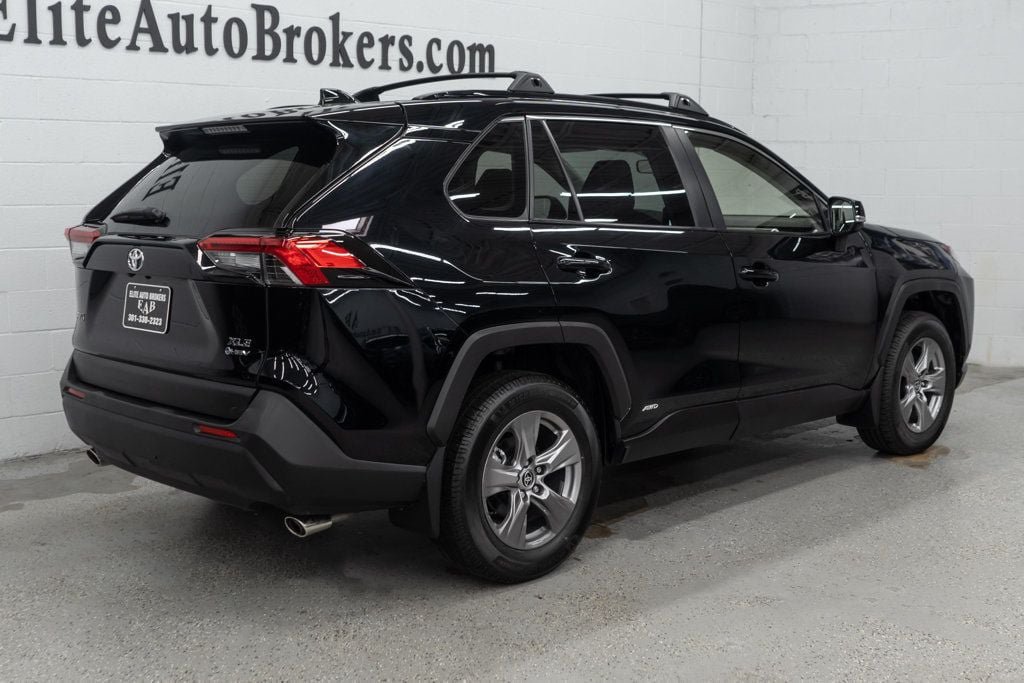Used 2025 Toyota RAV4 XLE w/ Convenience Package AWD/4WD image 37