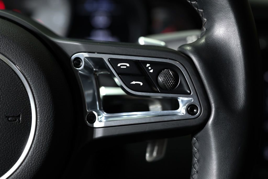 Used 2018 Porsche 911 Targa 4S image 38