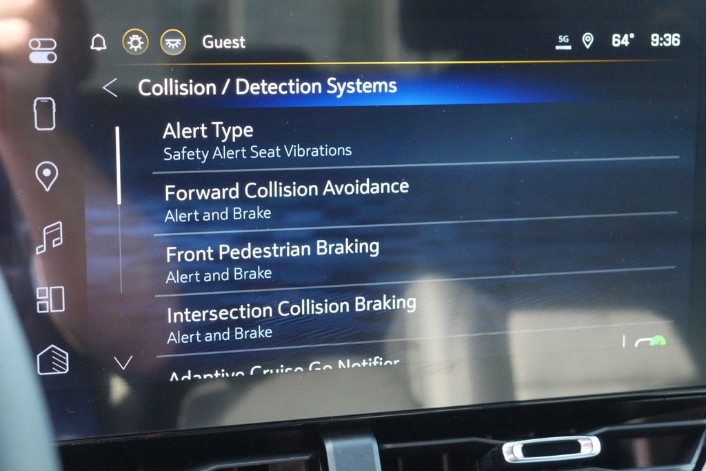 New 2026 Chevrolet Equinox LT w/ Convenience Package II AWD/4WD image 31