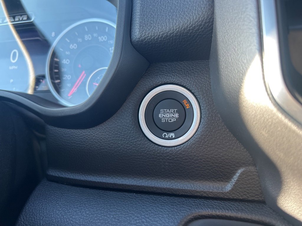 New 2026 RAM 1500 4x4 Crew Cab image 24