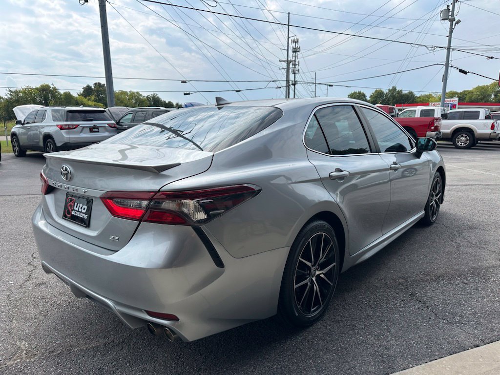 Used 2021 Toyota Camry SE FWD image 6