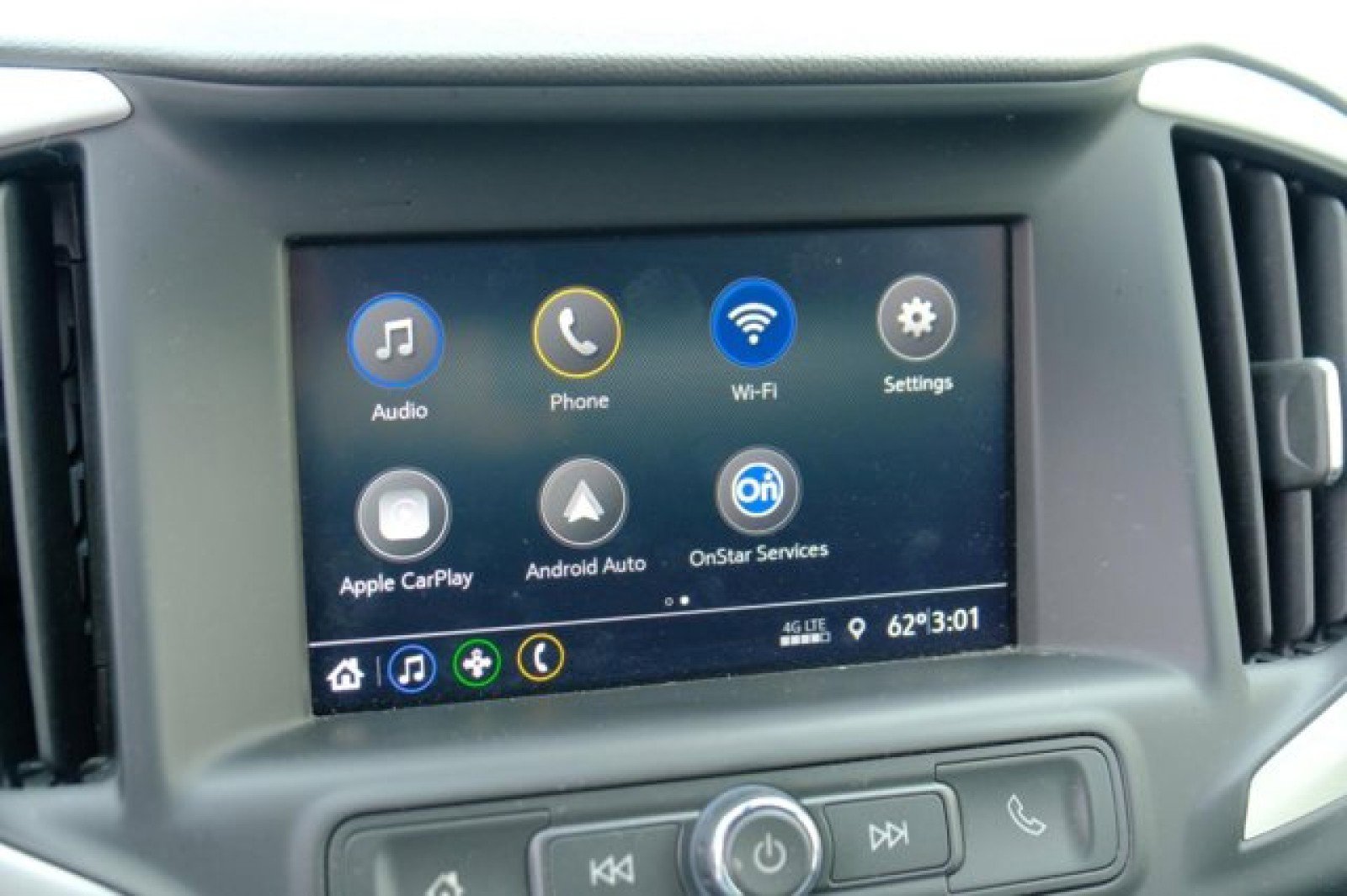 Used 2020 GMC Terrain SLE w/ Driver Convenience Package image 24