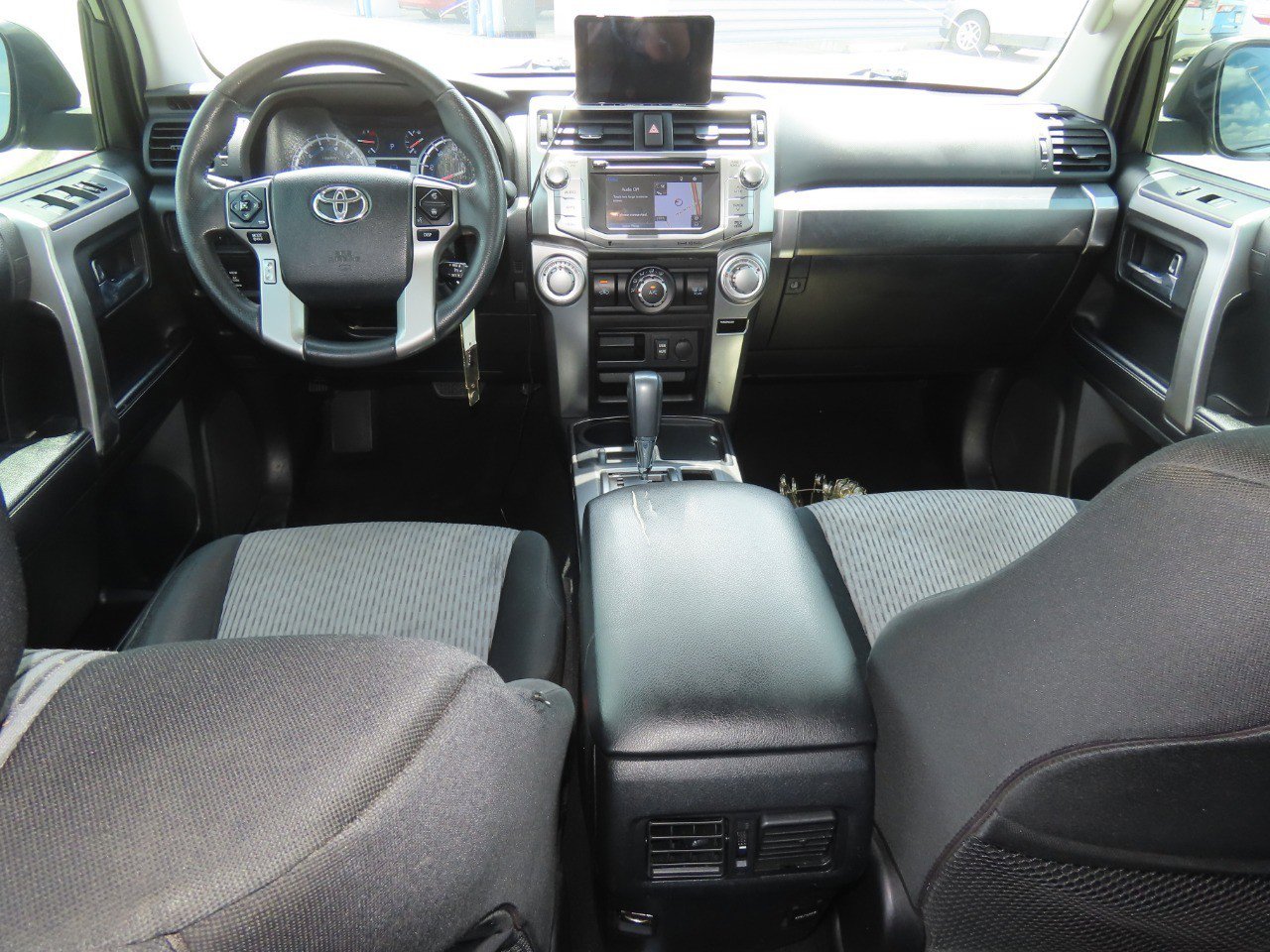 Used 2017 Toyota 4Runner SR5 RWD image 23