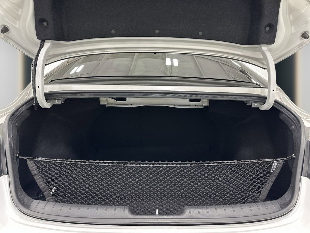 Certified 2024 Hyundai Elantra SEL w/ Convenience Package image 13