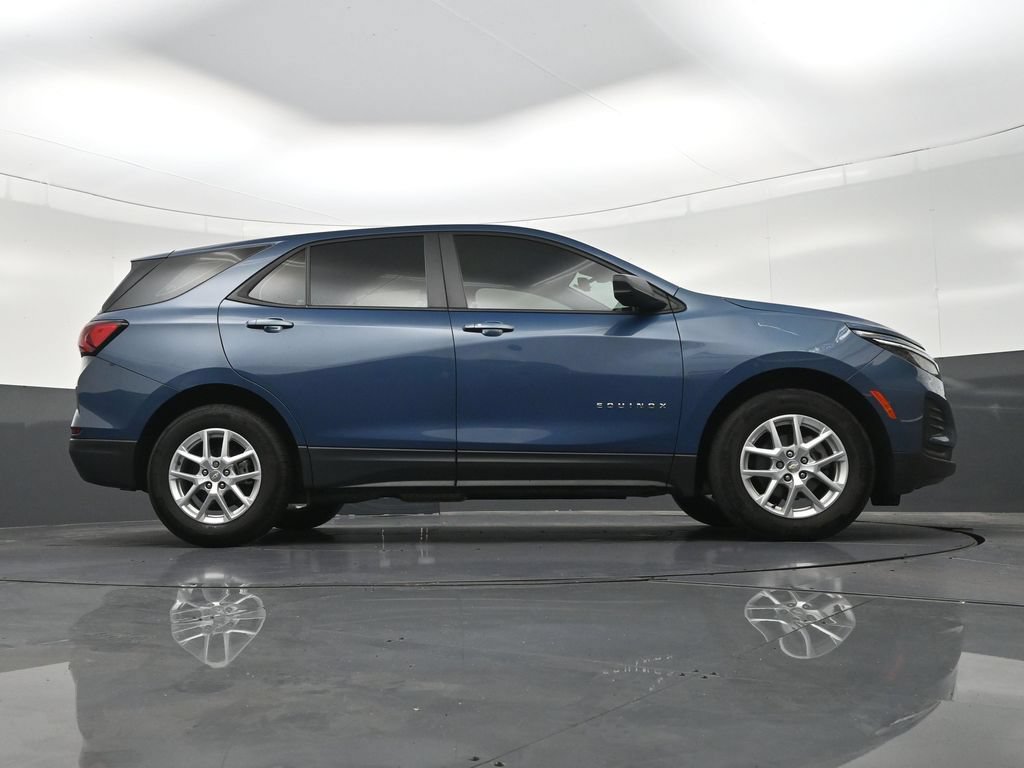 Used 2024 Chevrolet Equinox LS FWD image 28