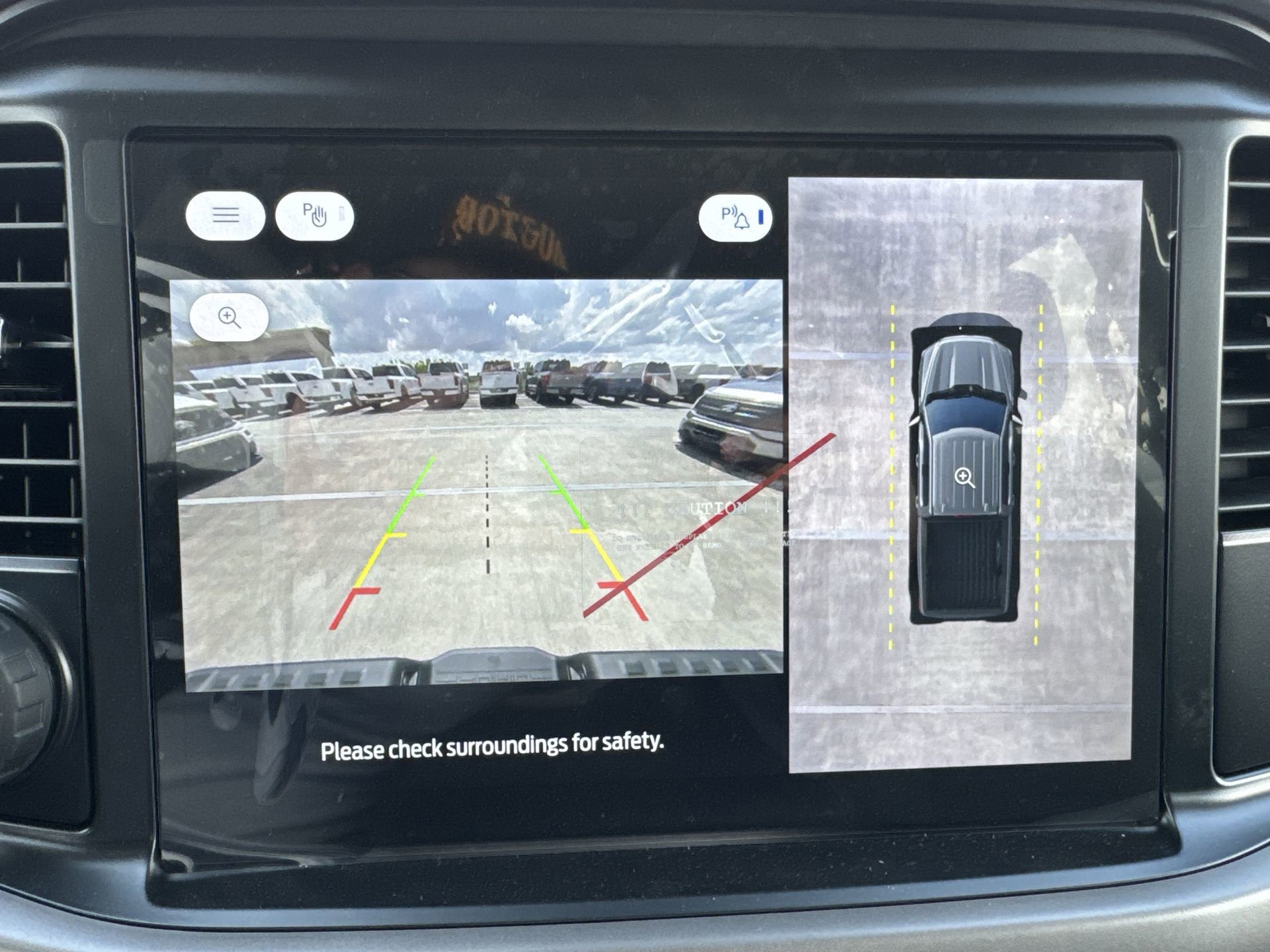 Used 2025 Ford F150 Lightning XLT image 52