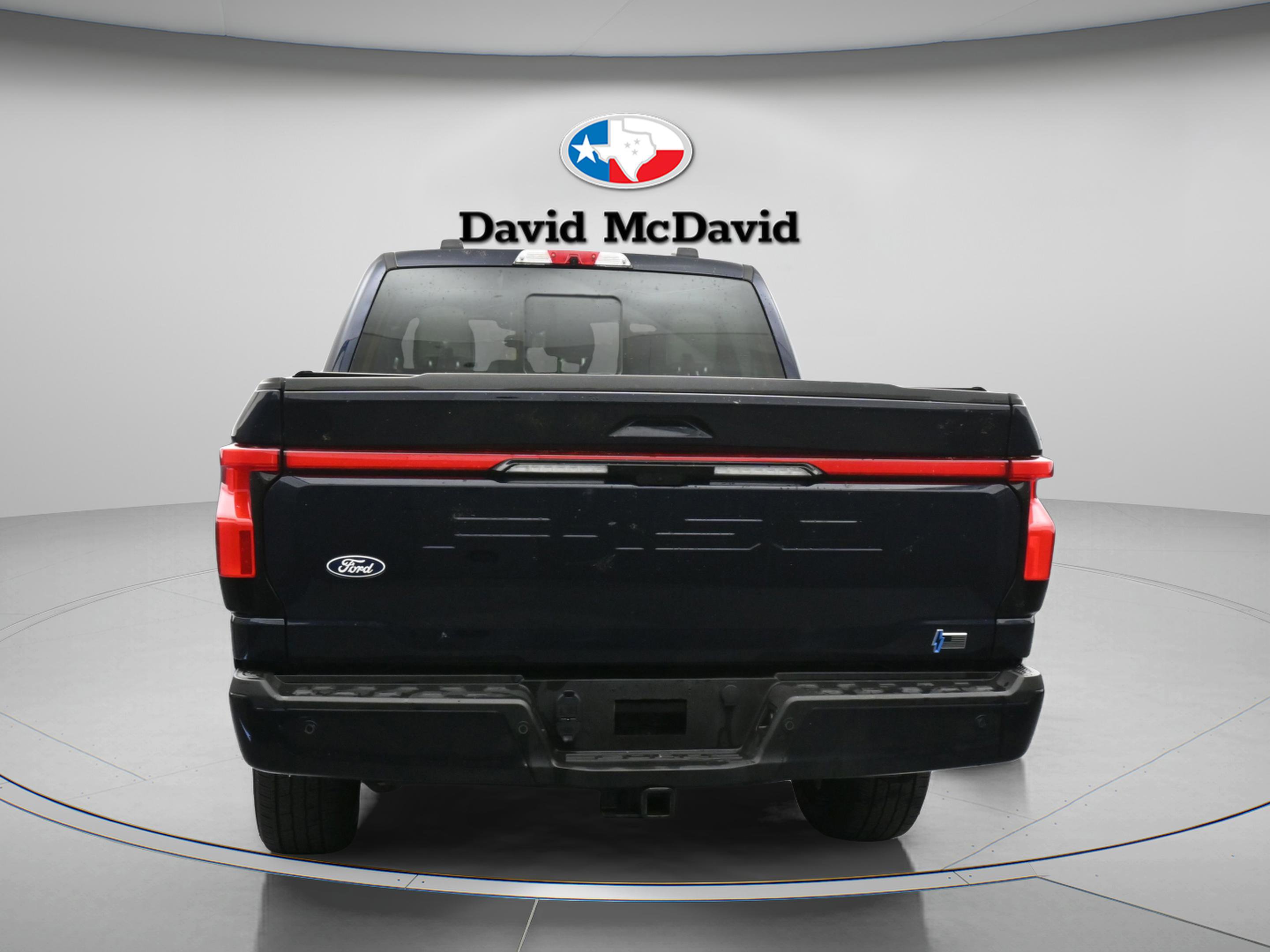 Used 2025 Ford F150 Lightning Platinum image 7