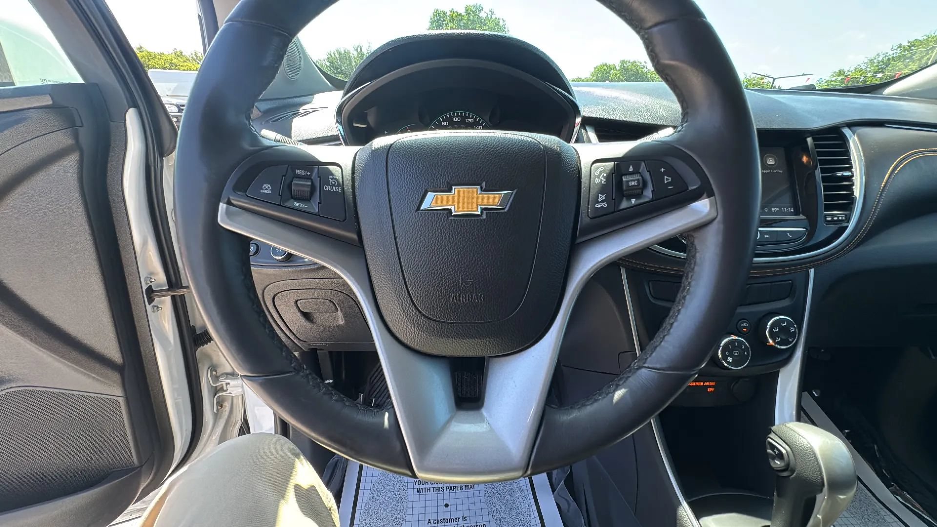 Used 2018 Chevrolet Trax LT w/ LT Convenience Package AWD/4WD image 19
