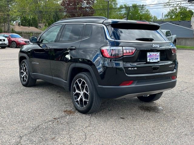 Used 2024 Jeep Compass Limited AWD/4WD image 3