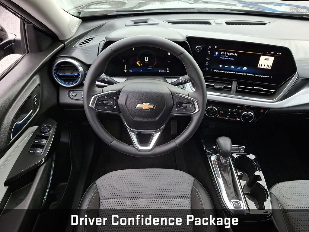 Used 2024 Chevrolet Trax LT w/ Driver Confidence Package image 14