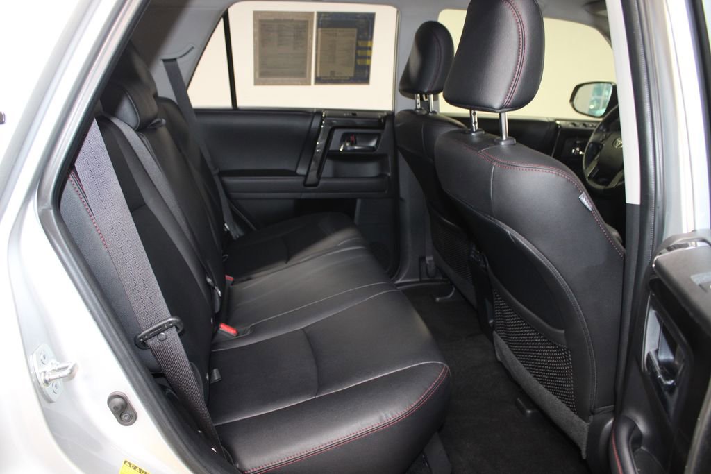 Used 2023 Toyota 4Runner TRD Off-Road Premium AWD/4WD image 31