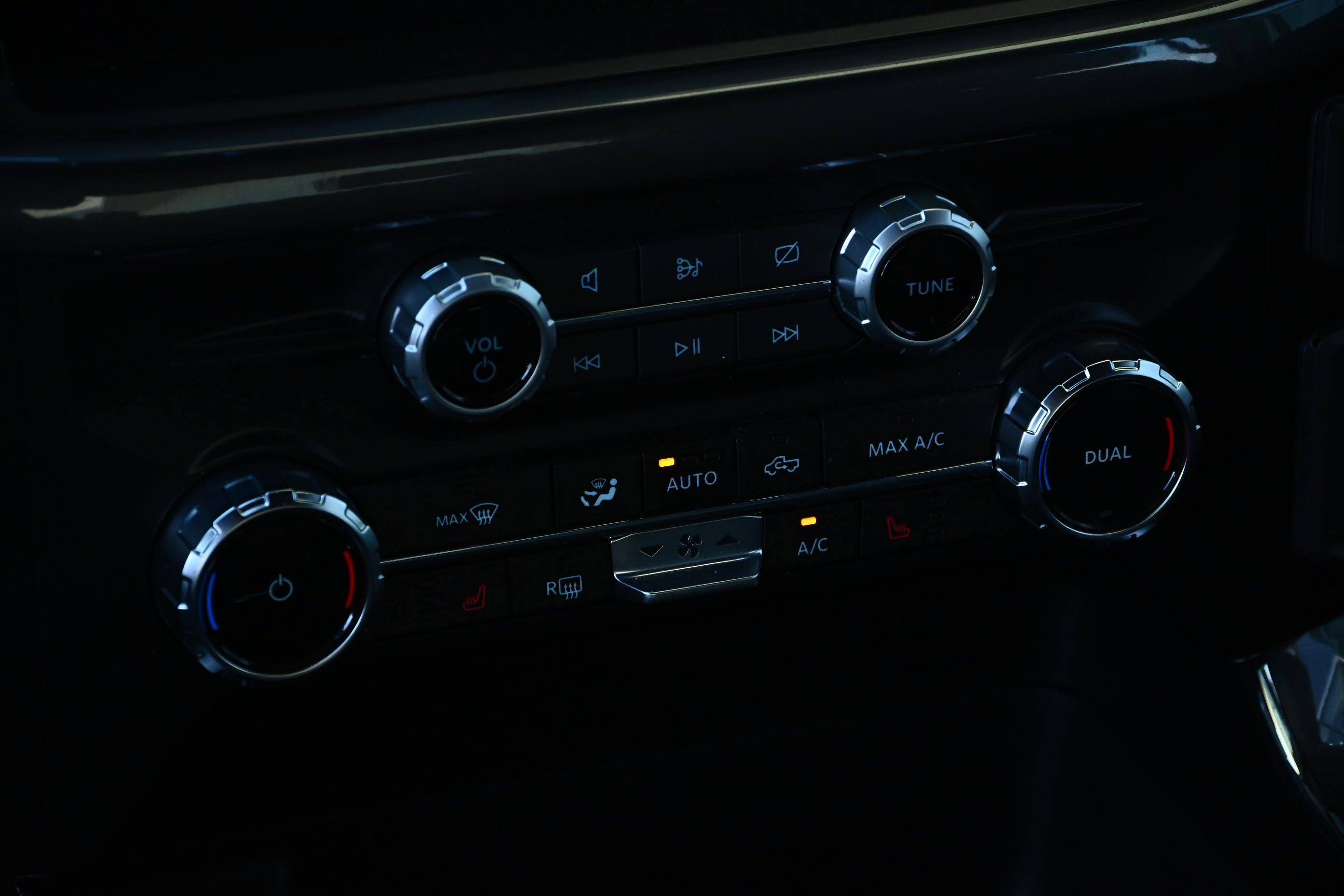 Used 2023 Ford F150 XLT w/ Equipment Group 302A High image 17