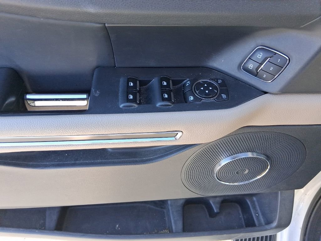 Used 2023 Ford Expedition Max XLT image 10