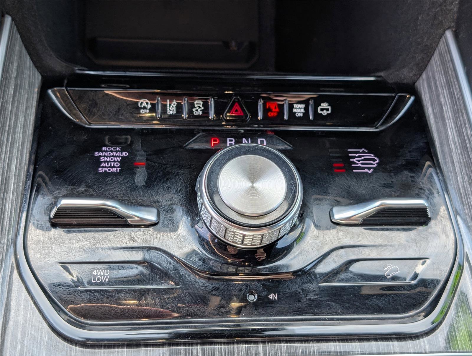 Used 2022 Jeep Wagoneer Series III image 29