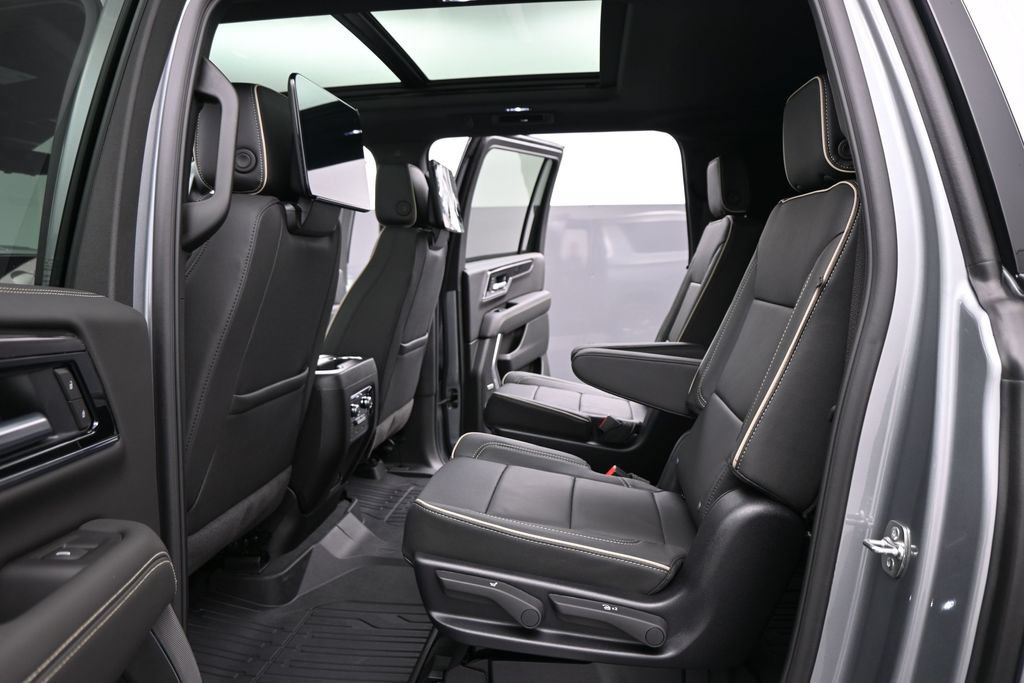 New 2027 GMC Yukon XL Elevation w/ Elevation Premium Package AWD/4WD image 20