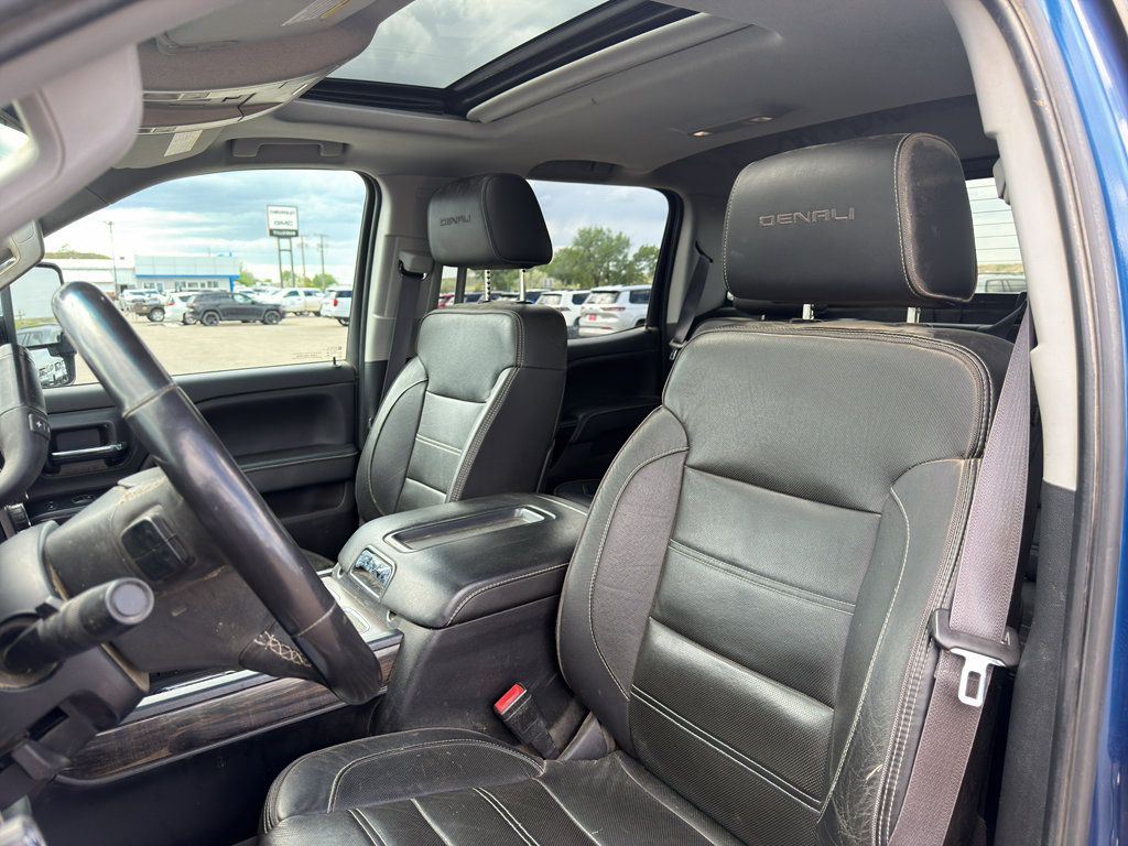 Used 2015 GMC Sierra 2500 Denali AWD/4WD image 2