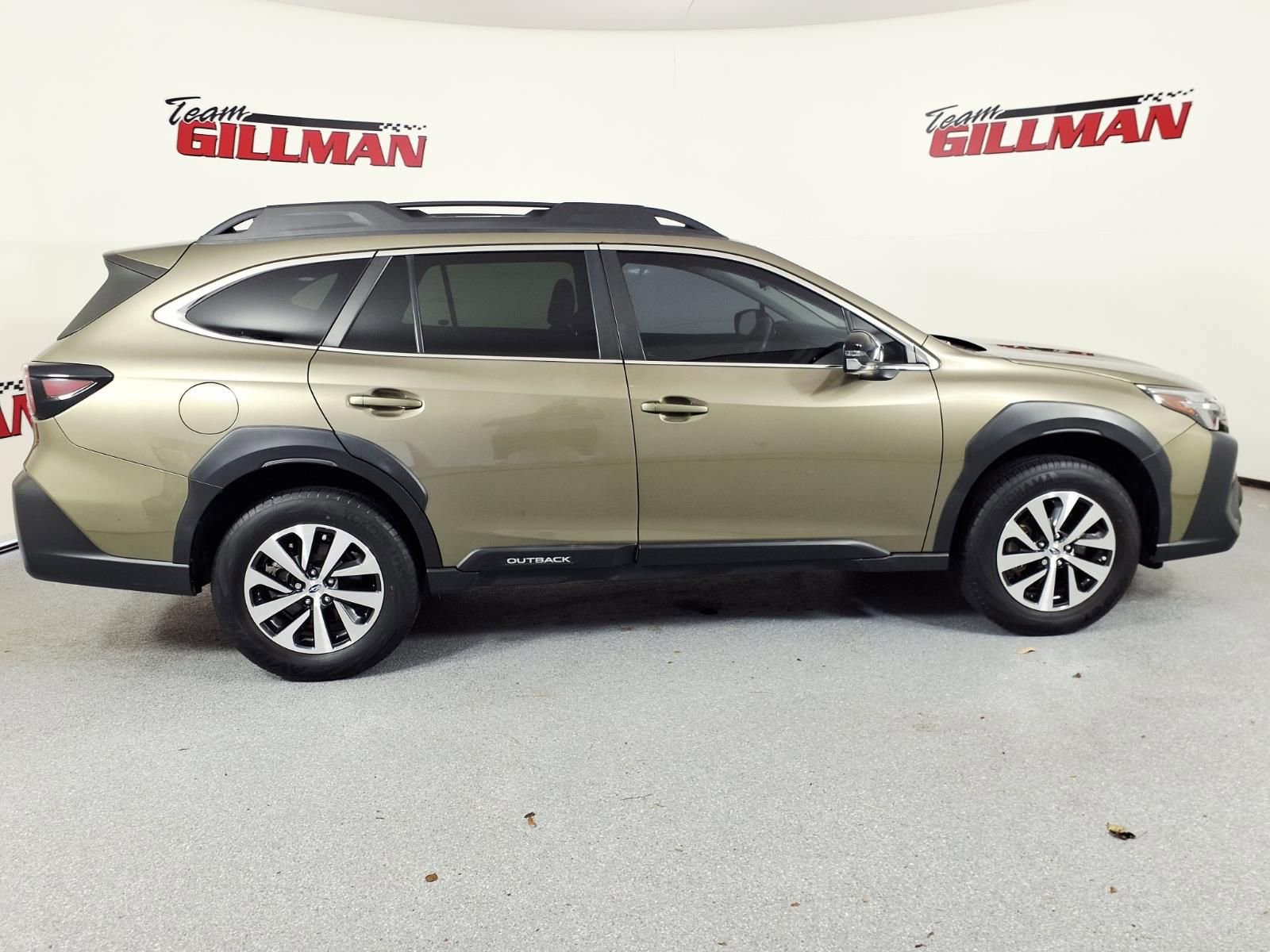 Used 2024 Subaru Outback Premium AWD/4WD image 4