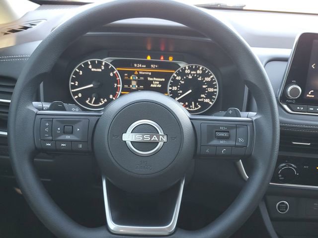 Used 2023 Nissan Rogue S image 18