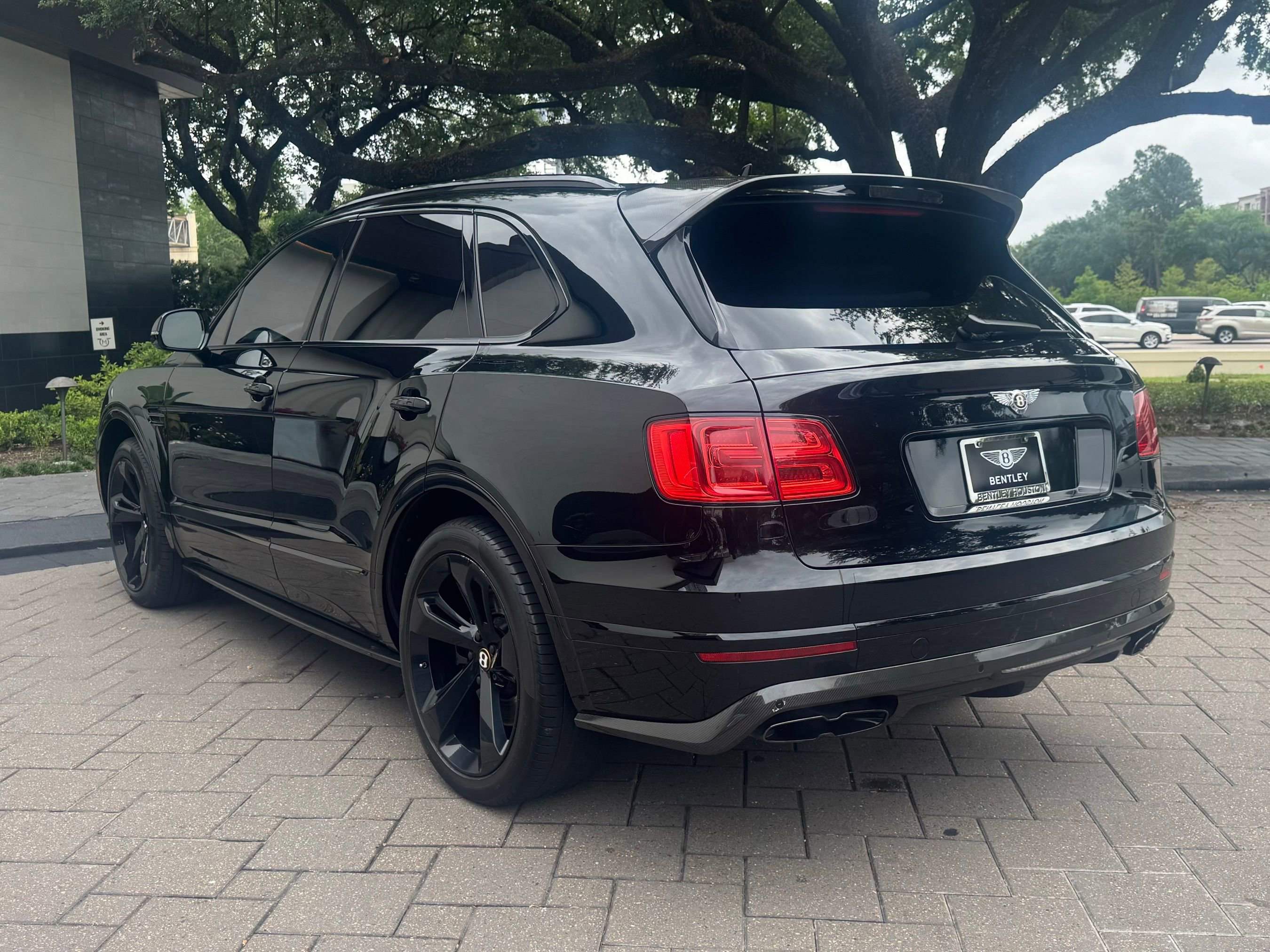 Used 2020 Bentley Bentayga AWD/4WD image 9