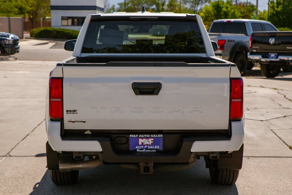 Used 2025 Toyota Tacoma SR5 AWD/4WD image 6
