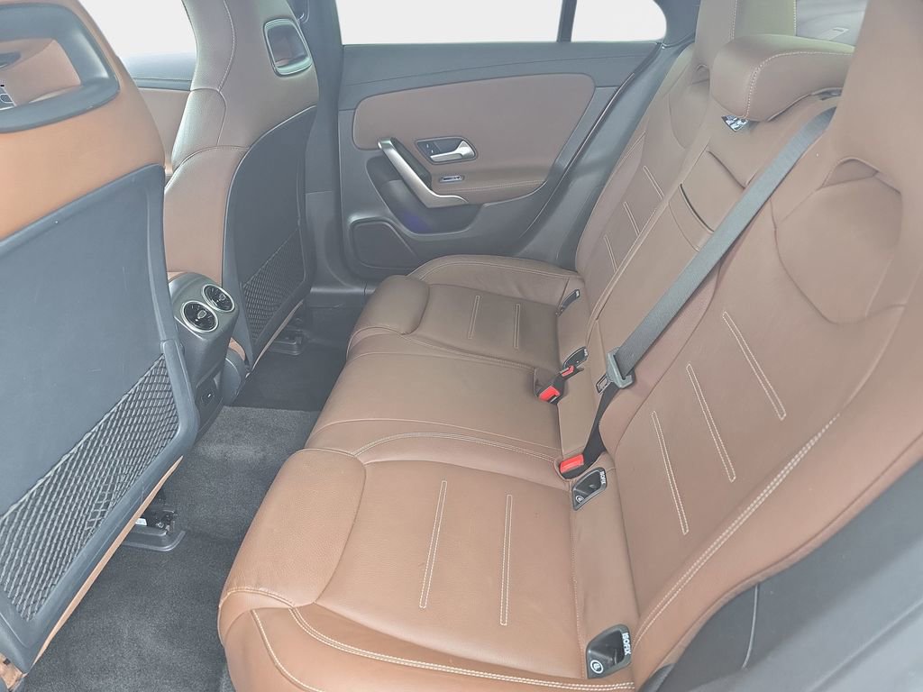 Used 2022 Mercedes-Benz CLA 250 image 16