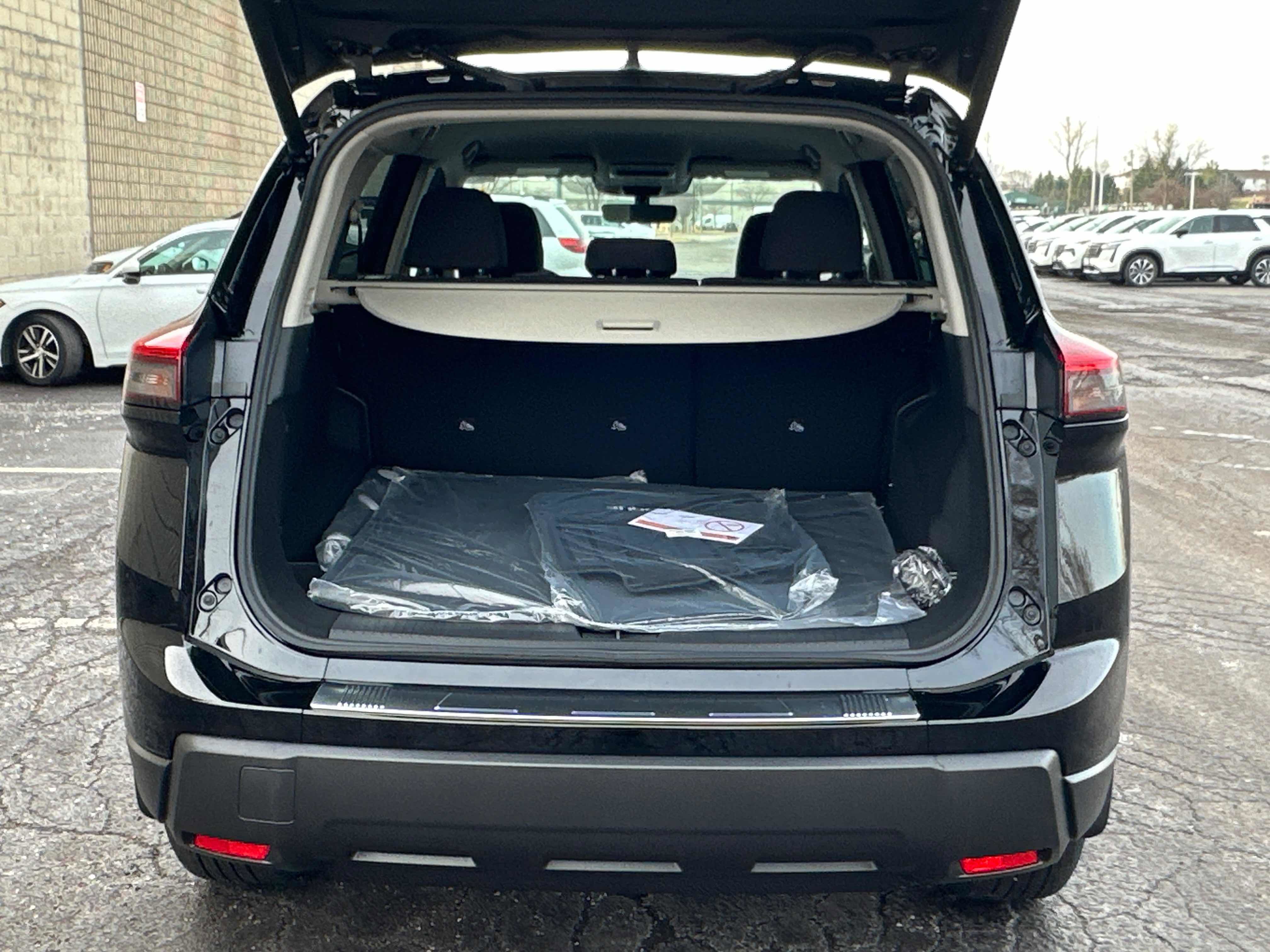 New 2026 Nissan Rogue SV AWD/4WD image 14