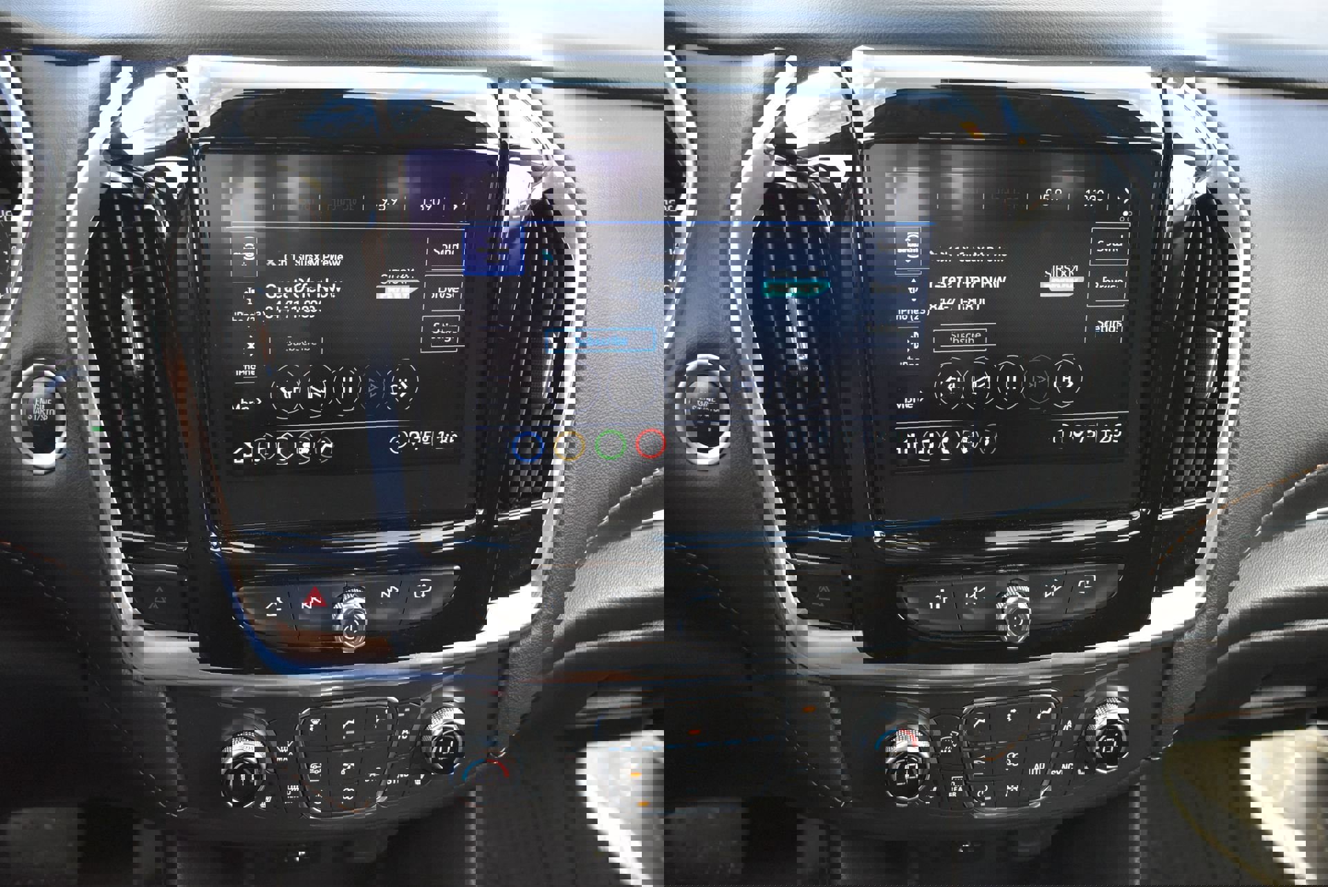 Used 2021 Chevrolet Traverse LT image 28