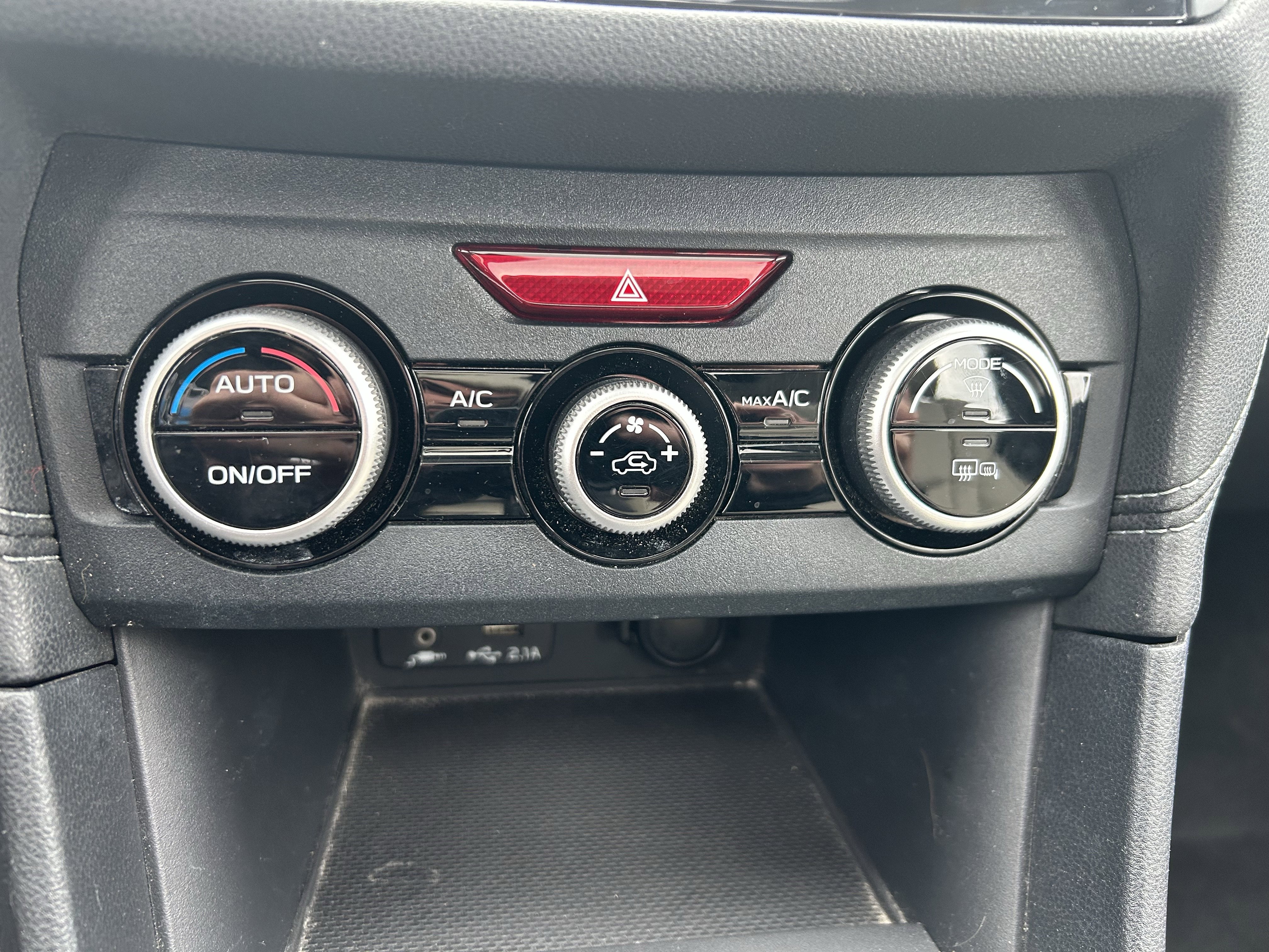 Used 2020 Subaru Impreza 2.0i Limited image 16