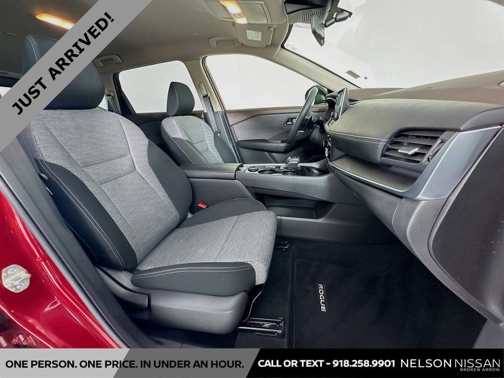 Certified 2022 Nissan Rogue S image 26