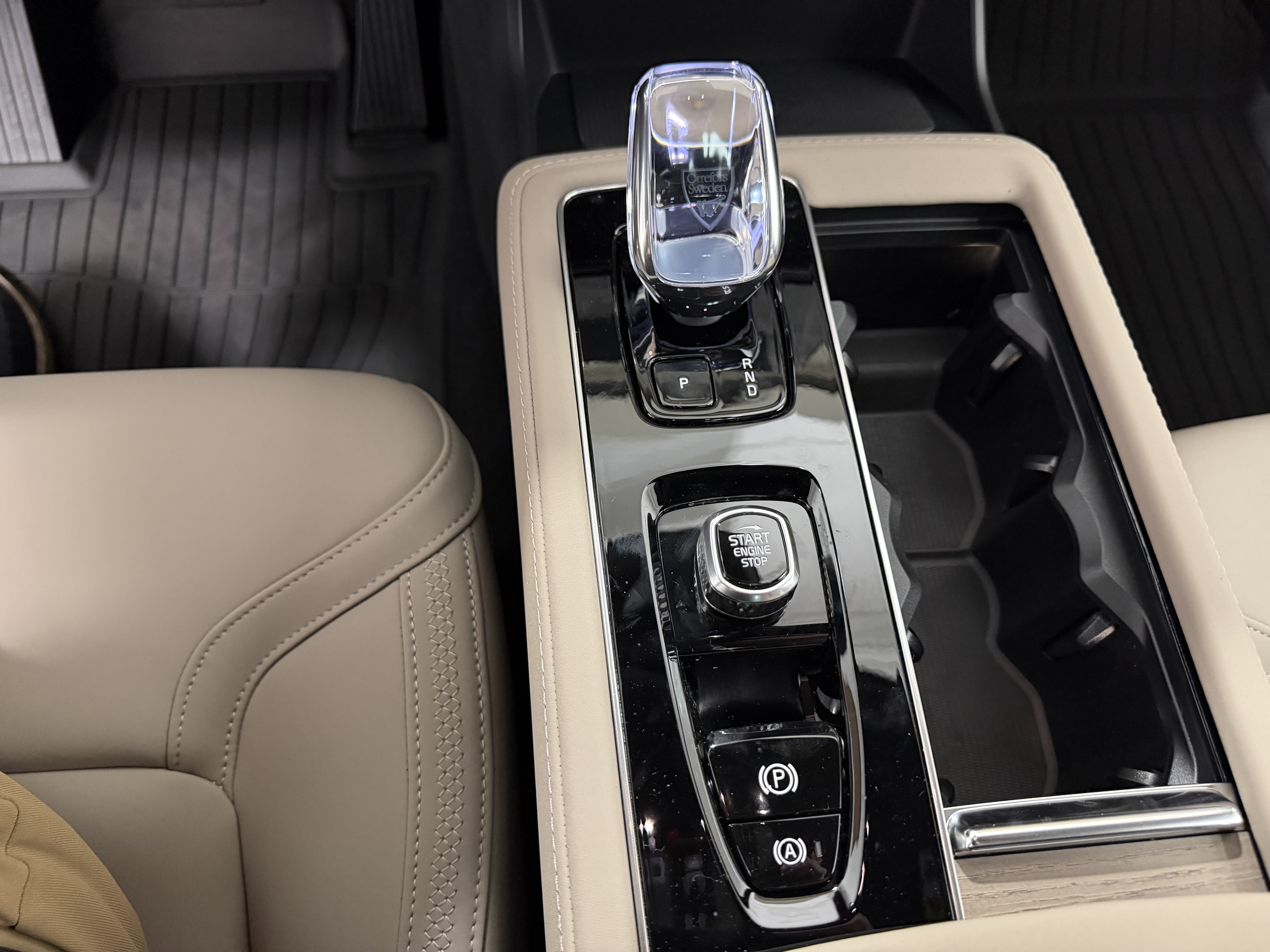 New 2026 Volvo XC90 T8 Plus w/ Protection Package AWD/4WD image 20