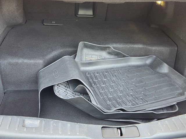 Used 2017 Lincoln MKZ Premiere image 16