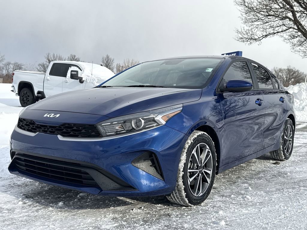 Used 2022 Kia Forte LXS image 4