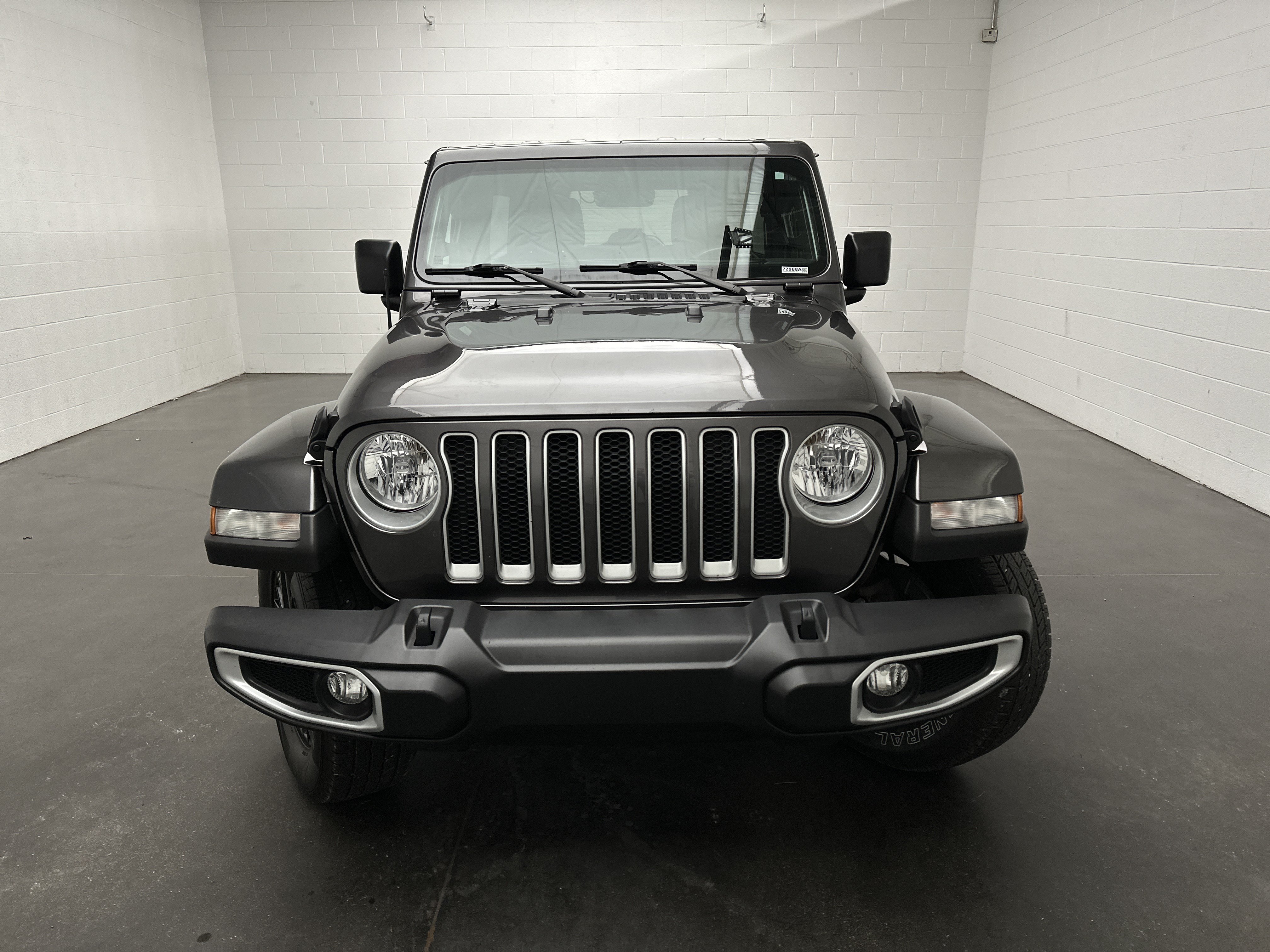 Used 2021 Jeep Wrangler Unlimited Sahara AWD/4WD image 3
