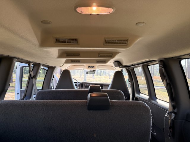 Used 2025 Chevrolet Express 3500 LT w/ LT Preferred Equipment Group RWD image 30