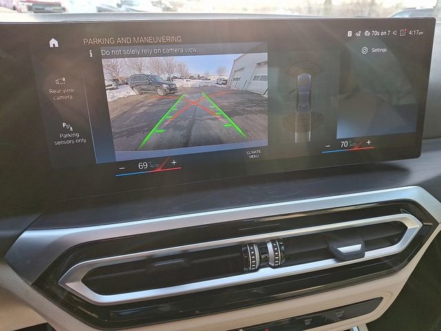 Used 2023 BMW 330i xDrive Sedan w/ Premium Package image 18