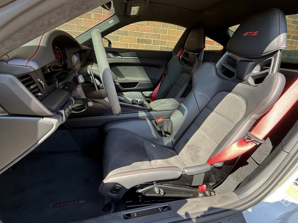 Certified 2025 Porsche 911 Carrera GTS image 5