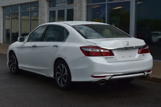 Used 2016 Honda Accord EX-L image 10