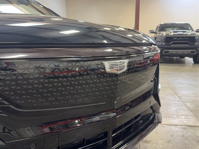 Used 2024 Cadillac Lyriq Sport AWD/4WD image 13