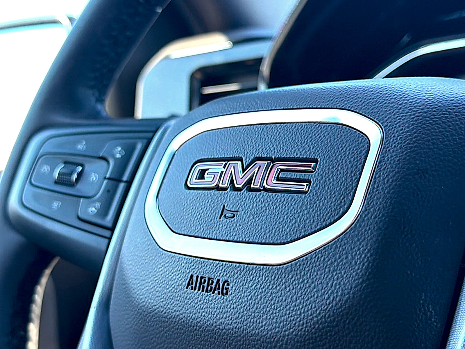 Used 2024 GMC Sierra 1500 SLT AWD/4WD image 31