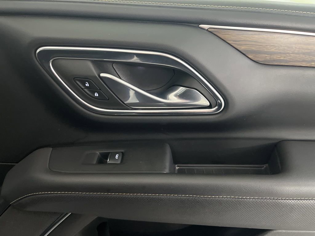 Used 2023 Chevrolet Suburban Premier image 60