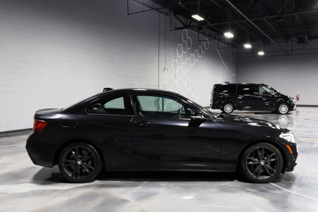 Used 2016 BMW M235i Coupe RWD image 8