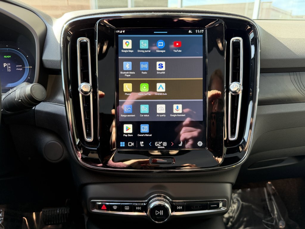 Used 2024 Volvo C40 P8 Recharge Ultimate w/ Protection Package Premier image 20